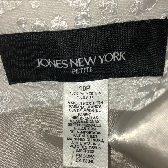 NWT Jones ny petite jacket with buttons - Picture 8 of 8